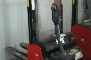 Manitou A12