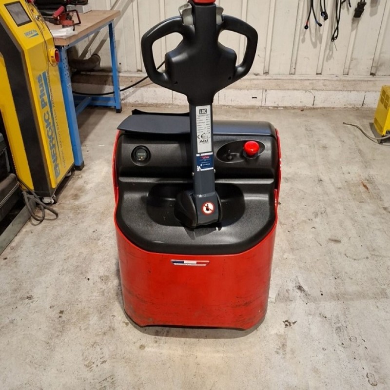 Warehouse equipment Manitou E18AC