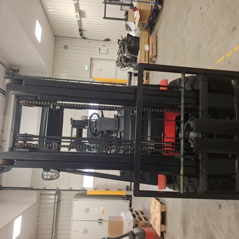 Chariot à mât Manitou MI25G