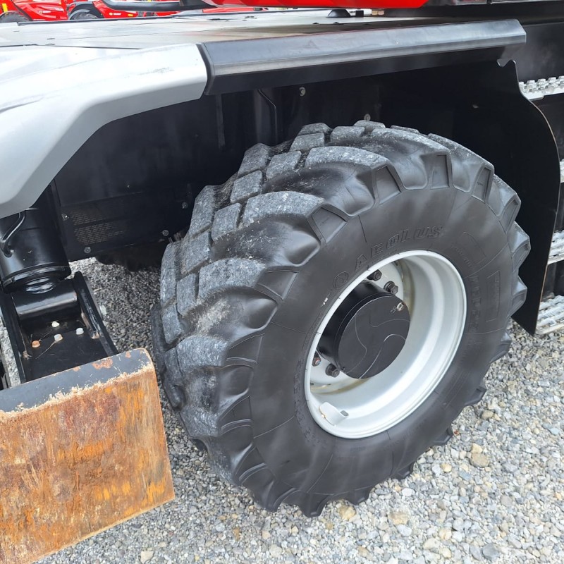 Rotating telehandler Manitou MRT 2660