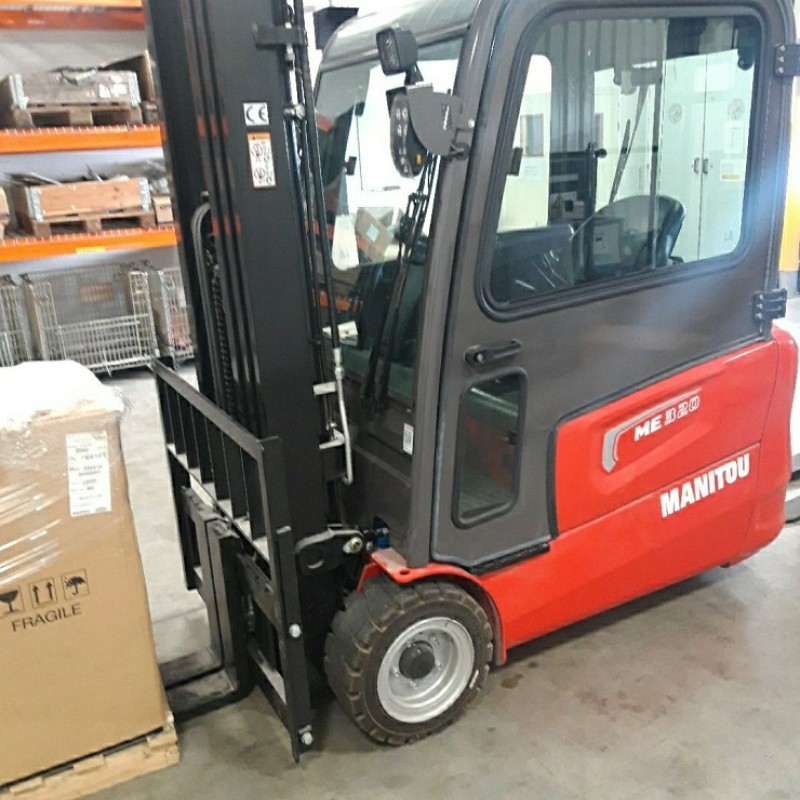 Мачтовый погрузчик Manitou ME320