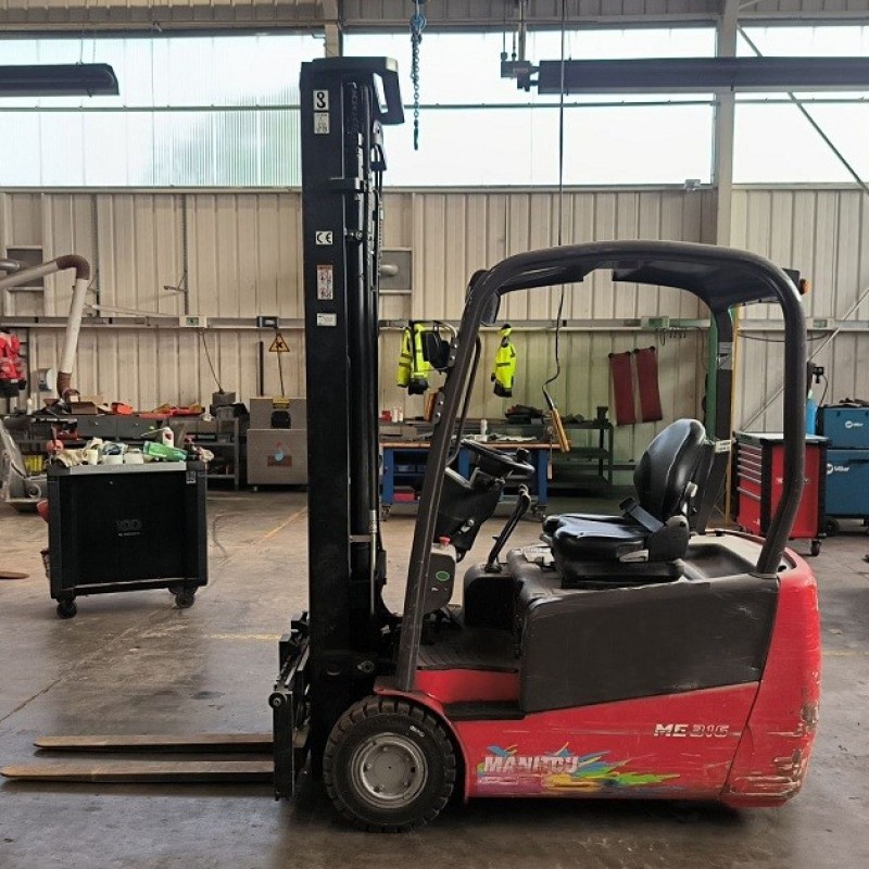 Maststapler Manitou ME316