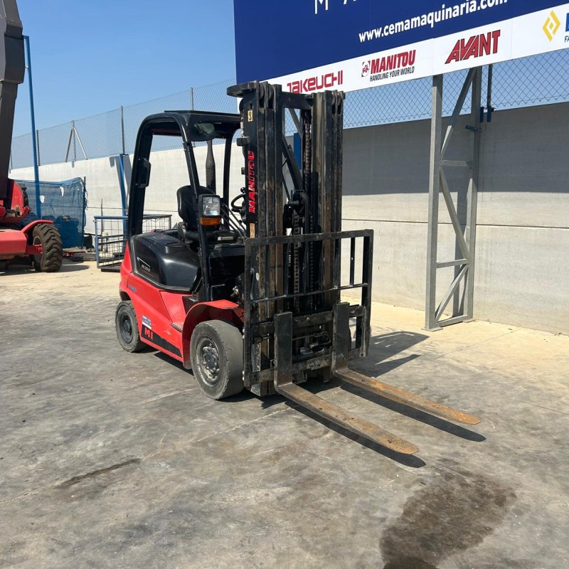 Maststapler Manitou MI 25 D ST5