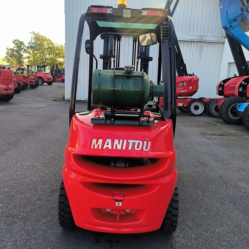 Chariot à mât Manitou MI 25 G ST5