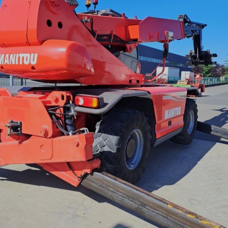 Drehbarer Teleskoplader Manitou MRT2150+