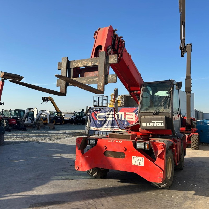 Drehbarer Teleskoplader Manitou MRT 1432
