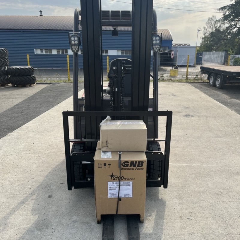 Heftruck met mast Manitou ME 316 48V S3