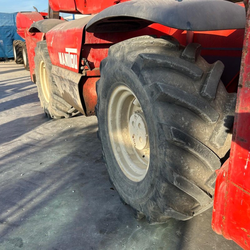 Drehbarer Teleskoplader Manitou MRT 1432