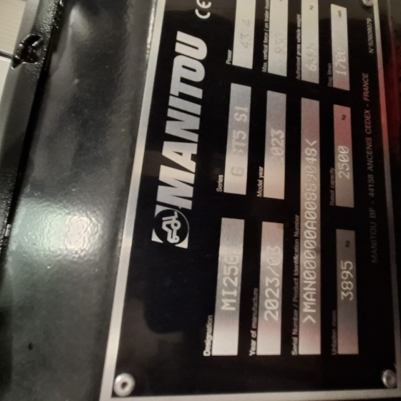 Chariot à mât Manitou MI25G