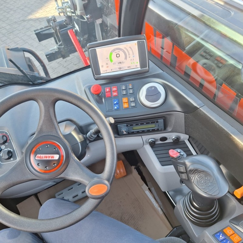 Телескопический погрузчик Manitou MLT 841 145 PS ELITE