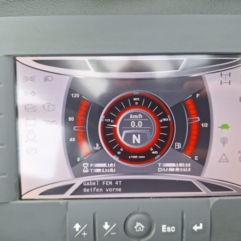 Drehbarer Teleskoplader Manitou MRT 1840 EASY