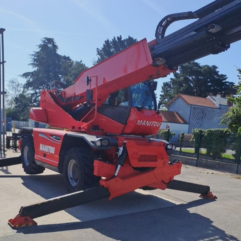 Drehbarer Teleskoplader Manitou MRT2150+
