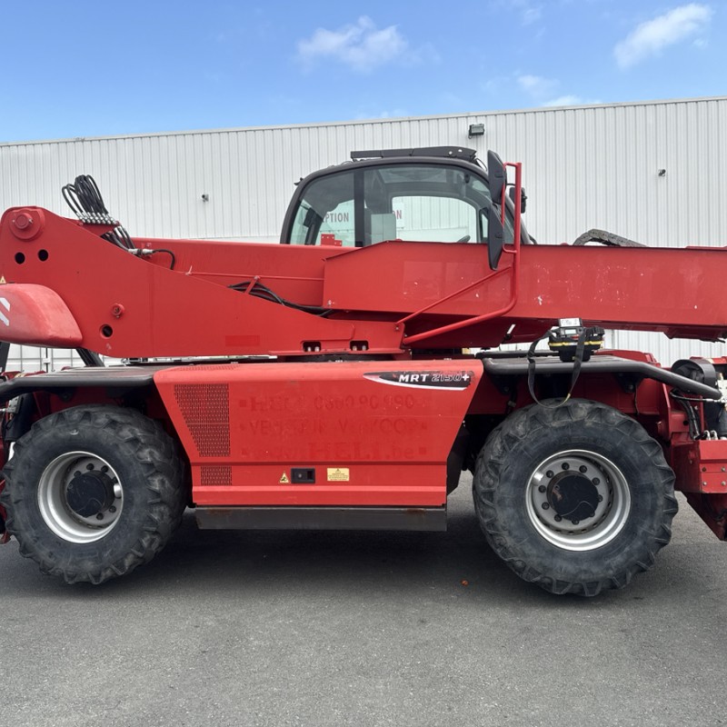 Drehbarer Teleskoplader Manitou MRT2150+