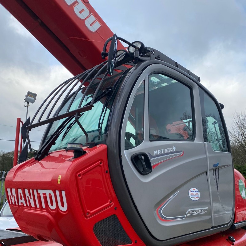 Rotating telehandler Manitou MRT 2150 Privilege Plus