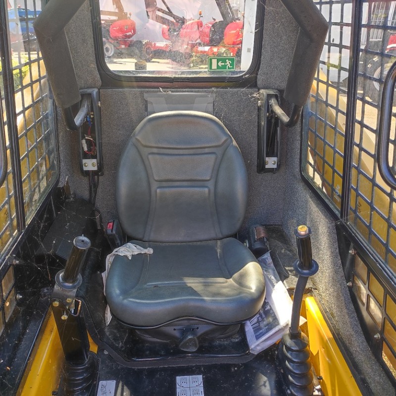 Cargadora de orugas Gehl RT105