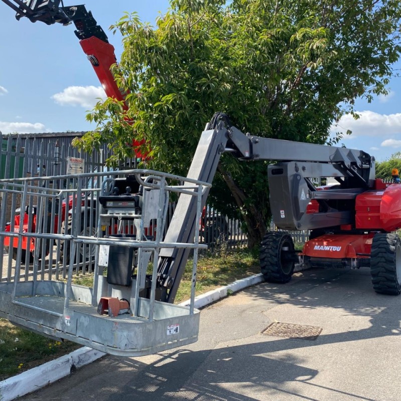 Aerial work platform Manitou 200ATJ