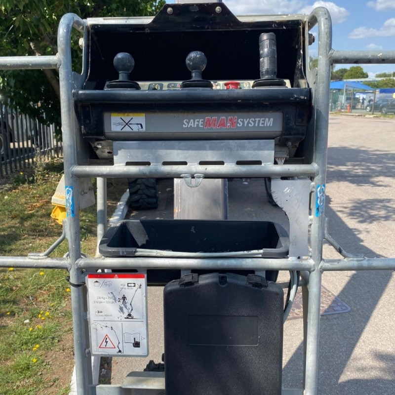 Aerial work platform Manitou 200ATJ