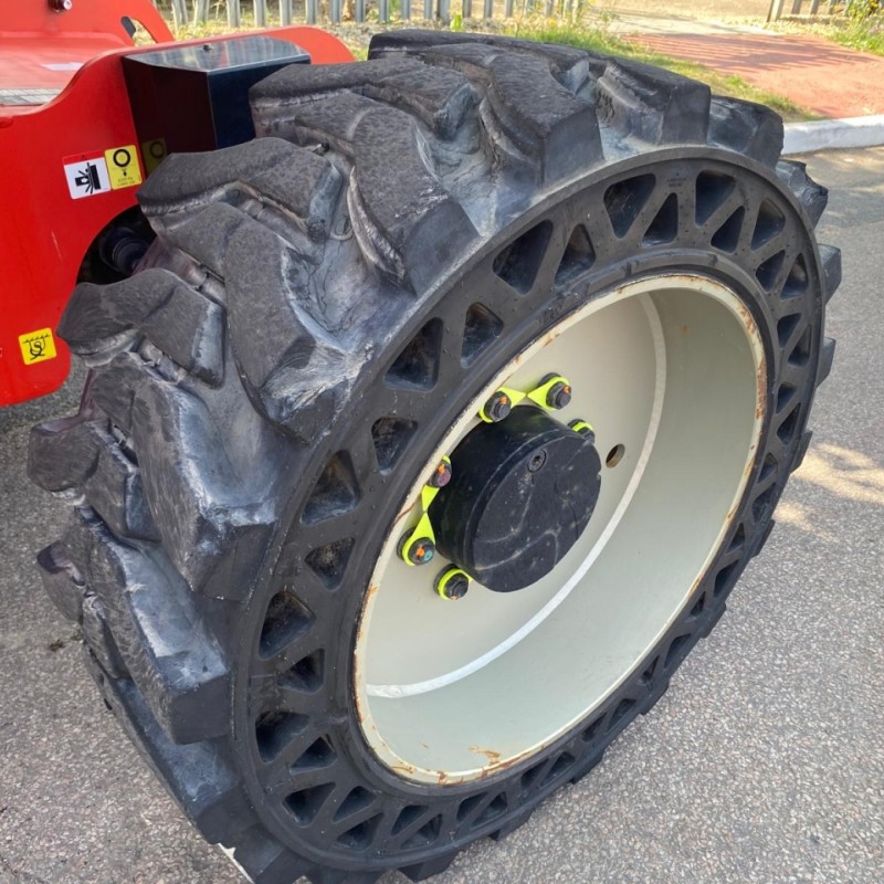 Aerial work platform Manitou 200ATJ