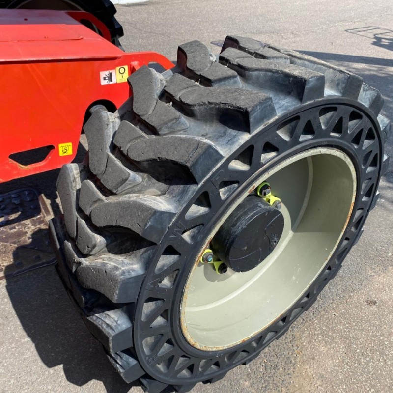 Aerial work platform Manitou 200ATJ