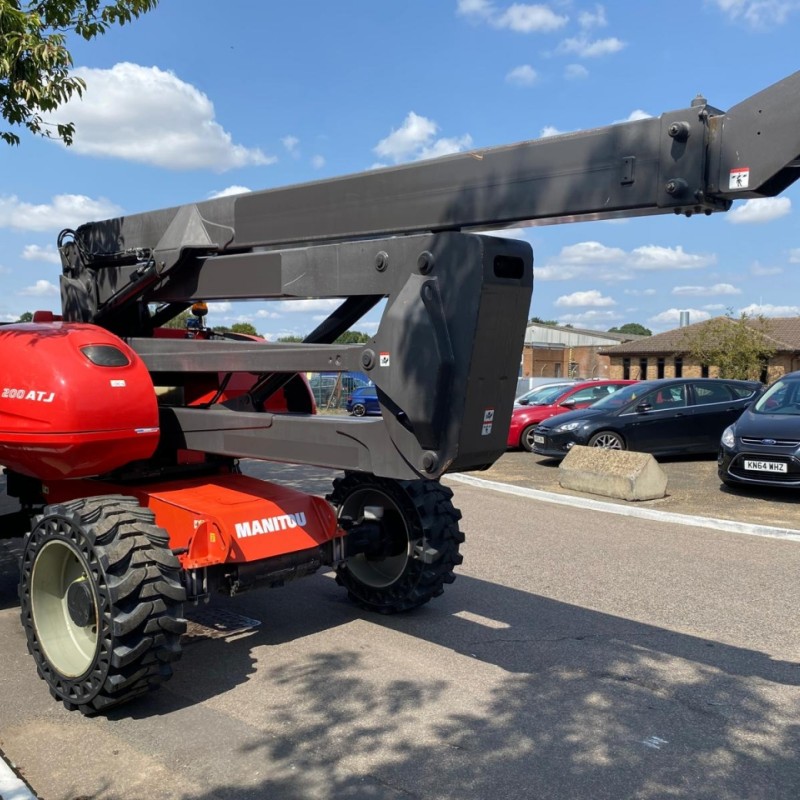 Aerial work platform Manitou 200ATJ