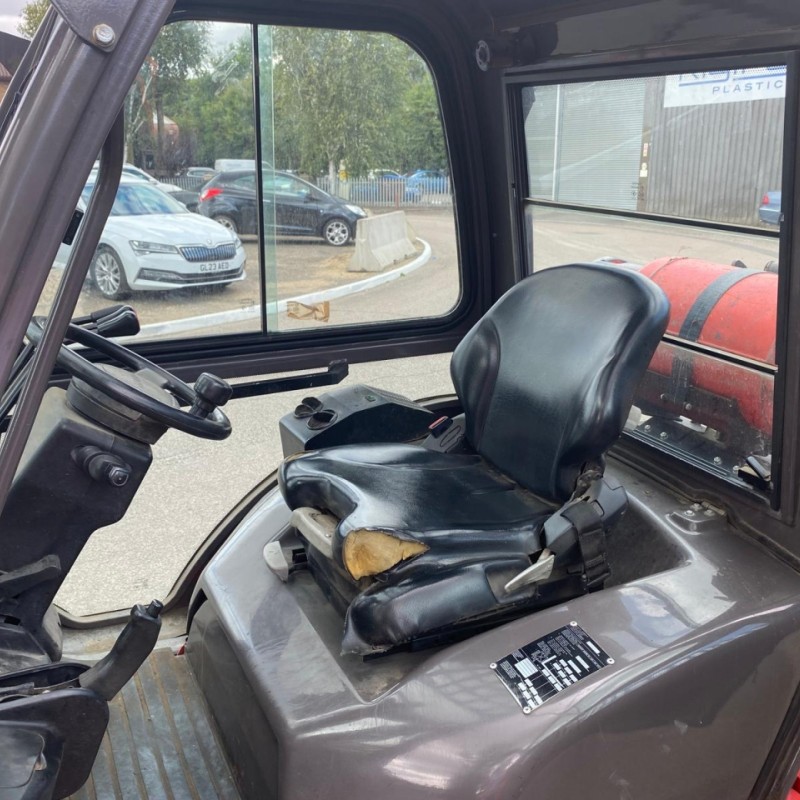 Masted forklift truck Manitou MI25G