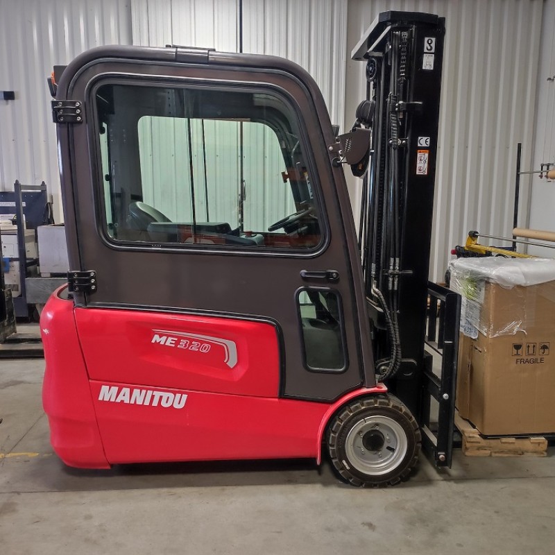 Masted forklift truck Manitou ME320