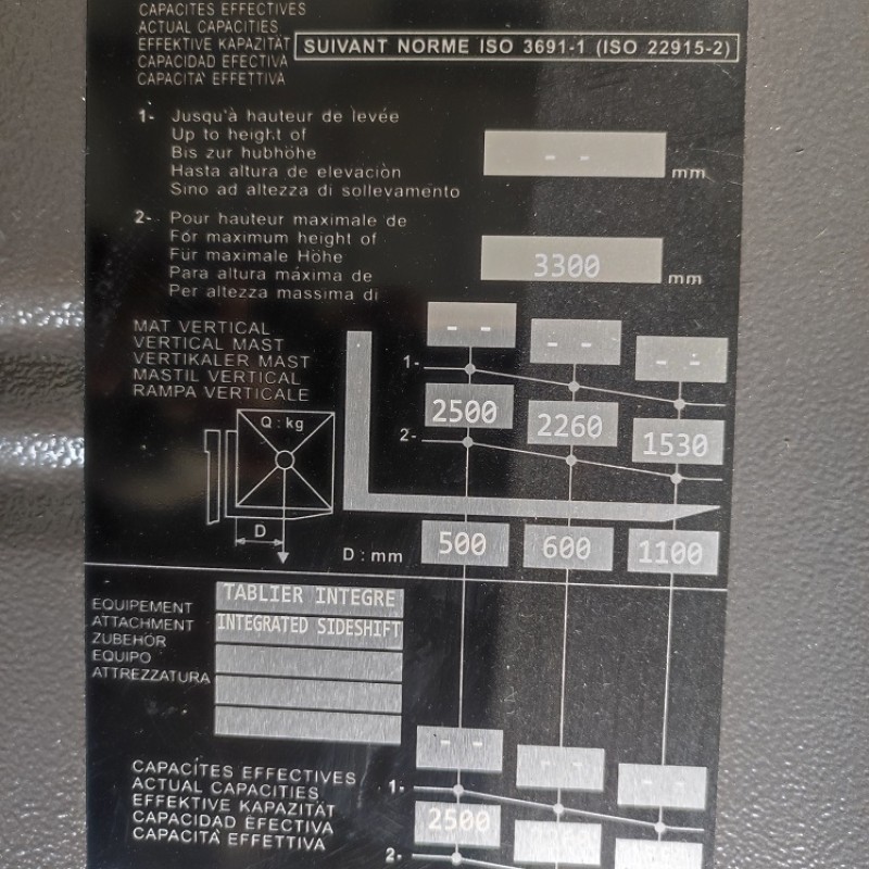 Chariot à mât Manitou ME425C