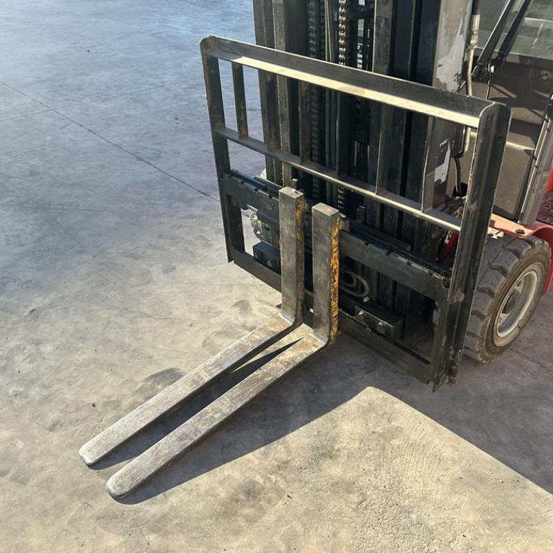 Maststapler Manitou ME 320