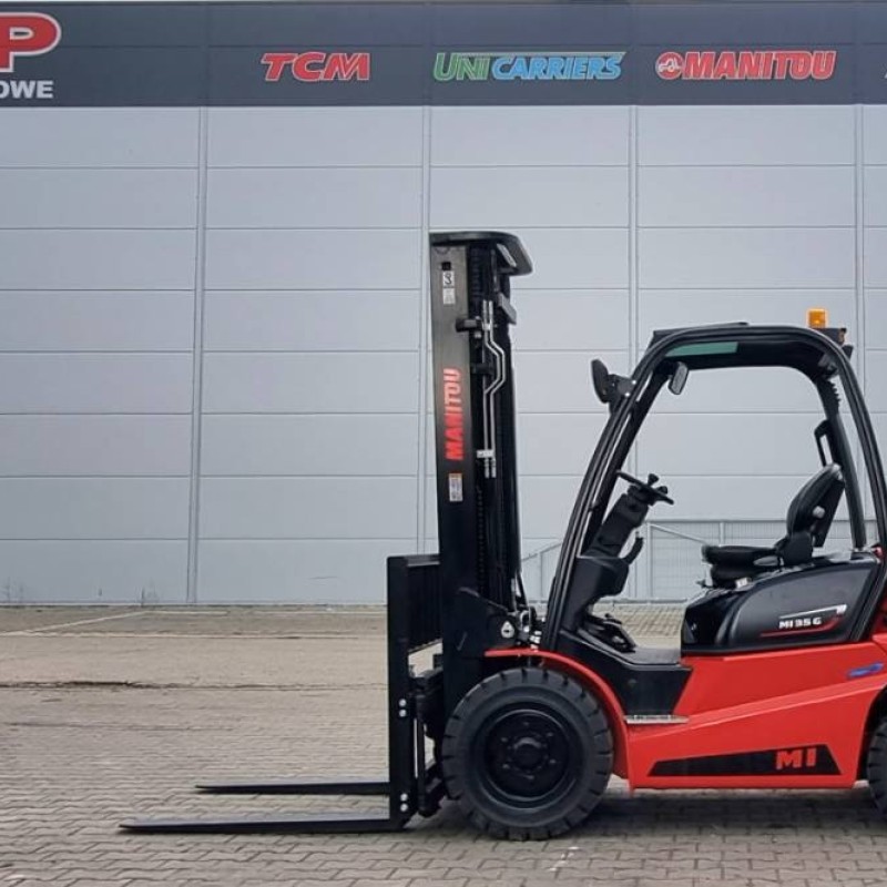 Masted forklift truck Manitou MI 35 G ST5