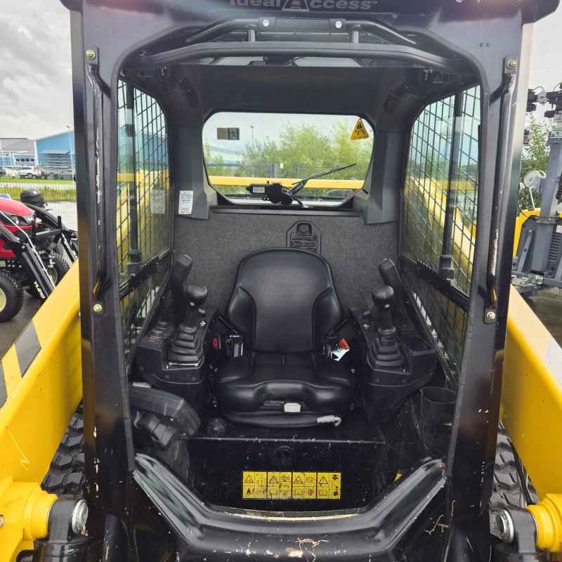 Track loader Gehl VT275