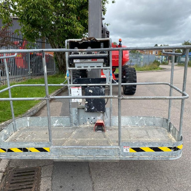 Aerial work platform Manitou 200 ATJ