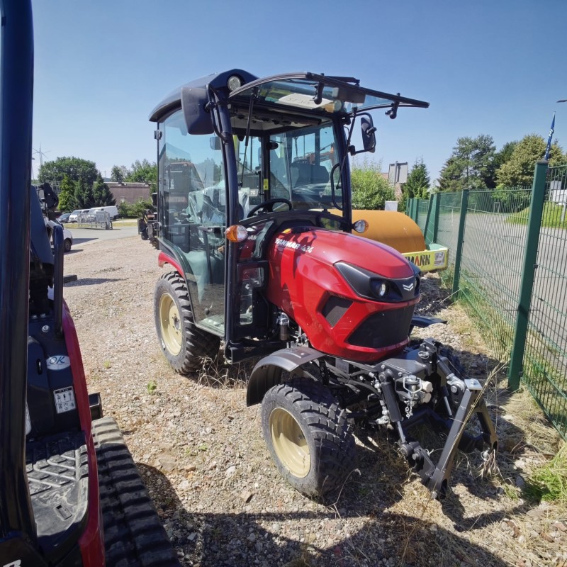 Warehouse equipment Yanmar Traktor SA424V-Q