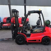Masted forklift truck Manitou MI 25 G ST5