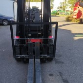Chariot à mât Manitou MI 25 G ST5