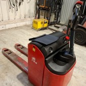 Warehouse equipment Manitou E18AC