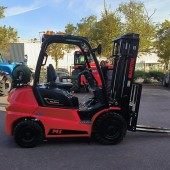 Chariot à mât Manitou MI 25 G ST5