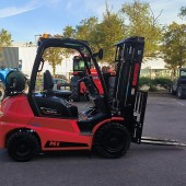 Masted forklift truck Manitou MI 25 G ST5