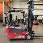 Maststapler Manitou ME316