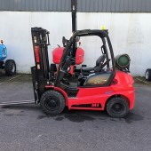 Masted forklift truck Manitou MI 25 G ST5