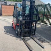 Masted forklift truck Manitou MI25D