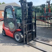 Masted forklift truck Manitou MI25D
