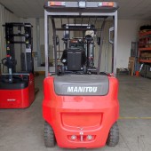 Chariot à mât Manitou ME425C