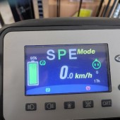 Chariot à mât Manitou ME425C