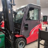 Masted forklift truck Manitou ME 435
