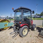 Warehouse equipment Yanmar Traktor SA424V-Q