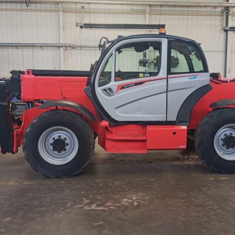 Telehandler Manitou MT 1440 easy ST5